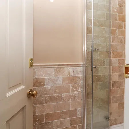 2 Castlegate 纳尔斯伯勒