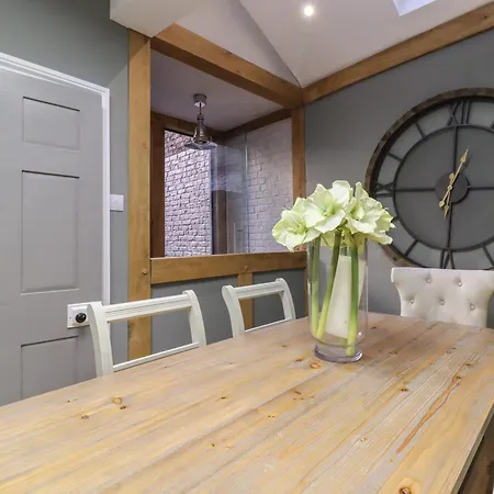 2 Castlegate ナレスボロ